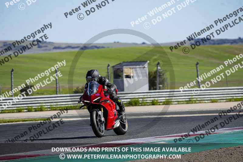 Circuito de Navarra;Spain;event digital images;motorbikes;no limits;peter wileman photography;trackday;trackday digital images